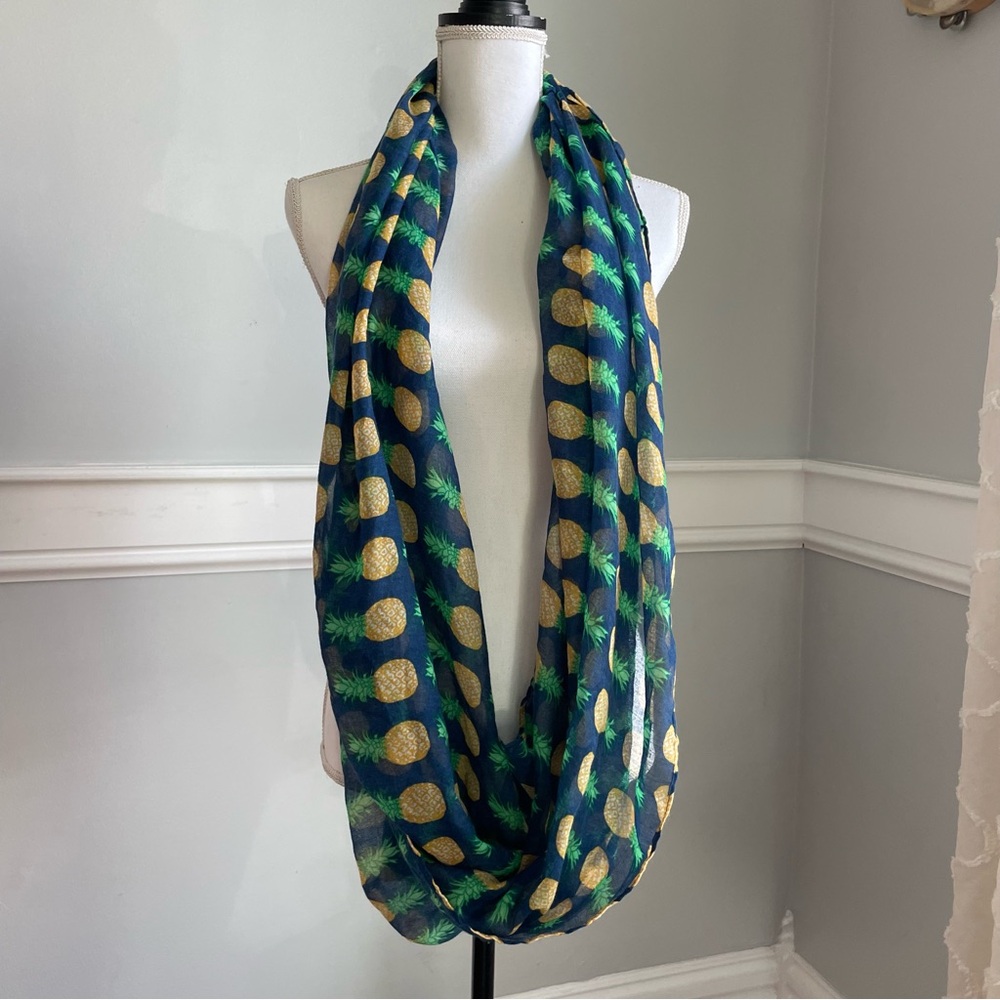 Lina & Lily Pineapple Print Infinity Tube Scarf